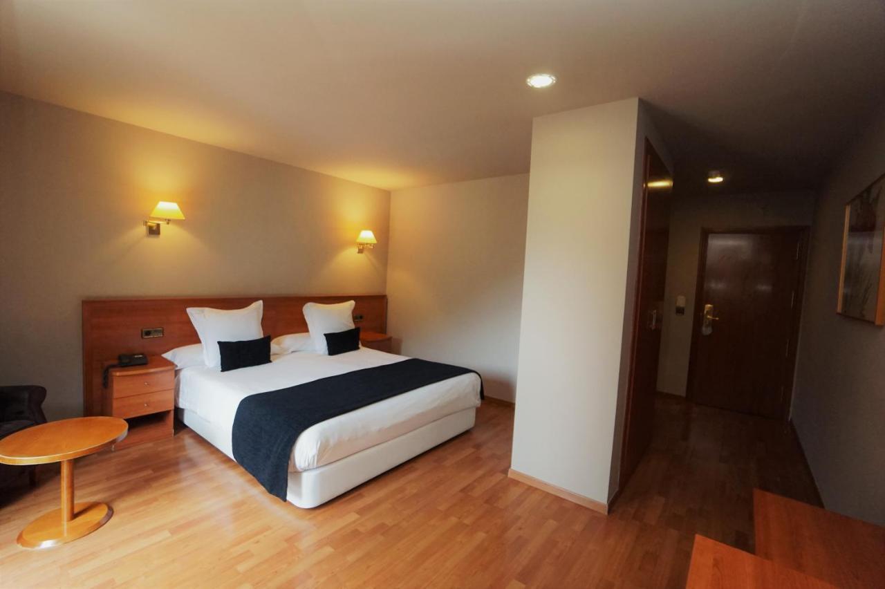 Hotel & Spa Niunit El Serrat Zewnętrze zdjęcie