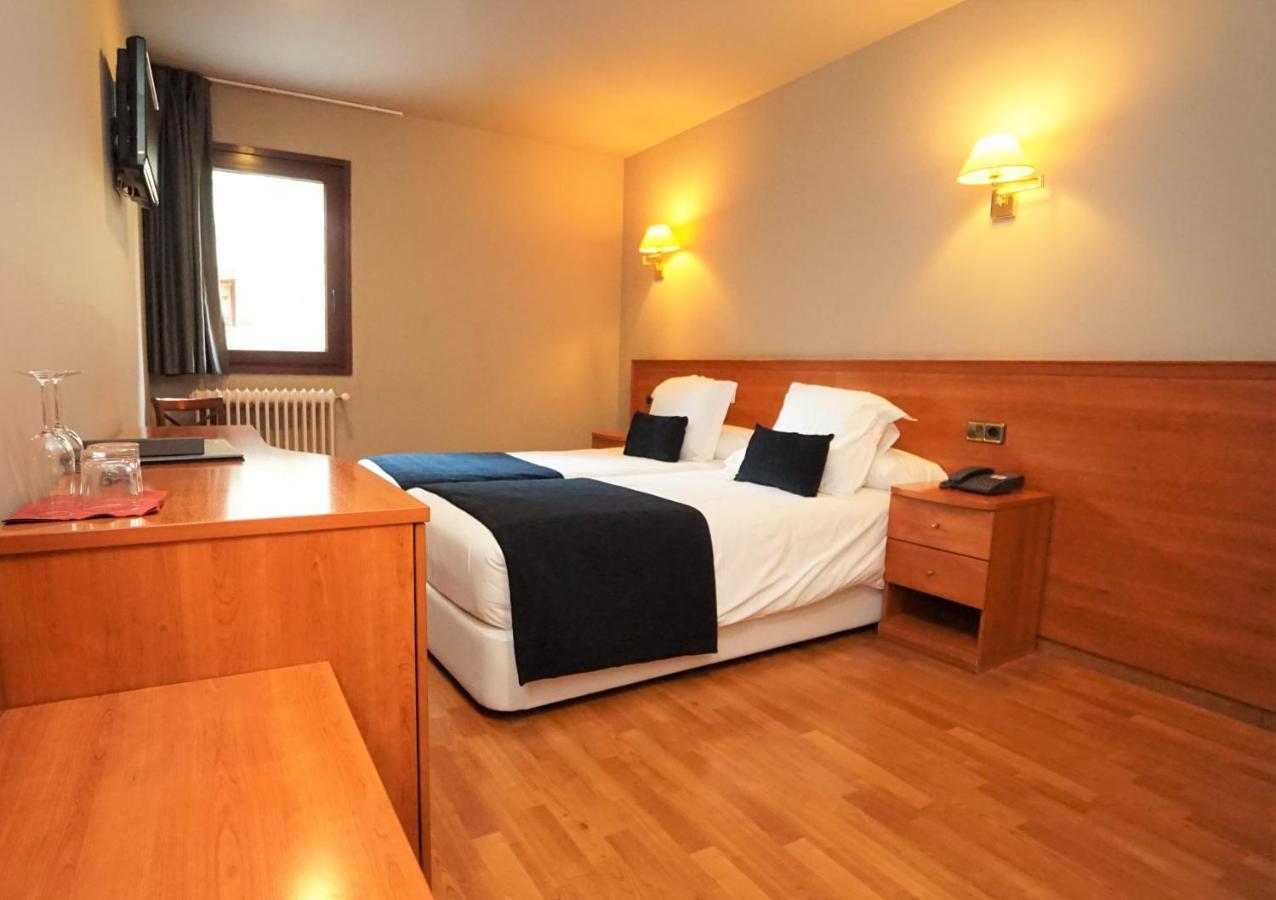 Hotel & Spa Niunit El Serrat Zewnętrze zdjęcie