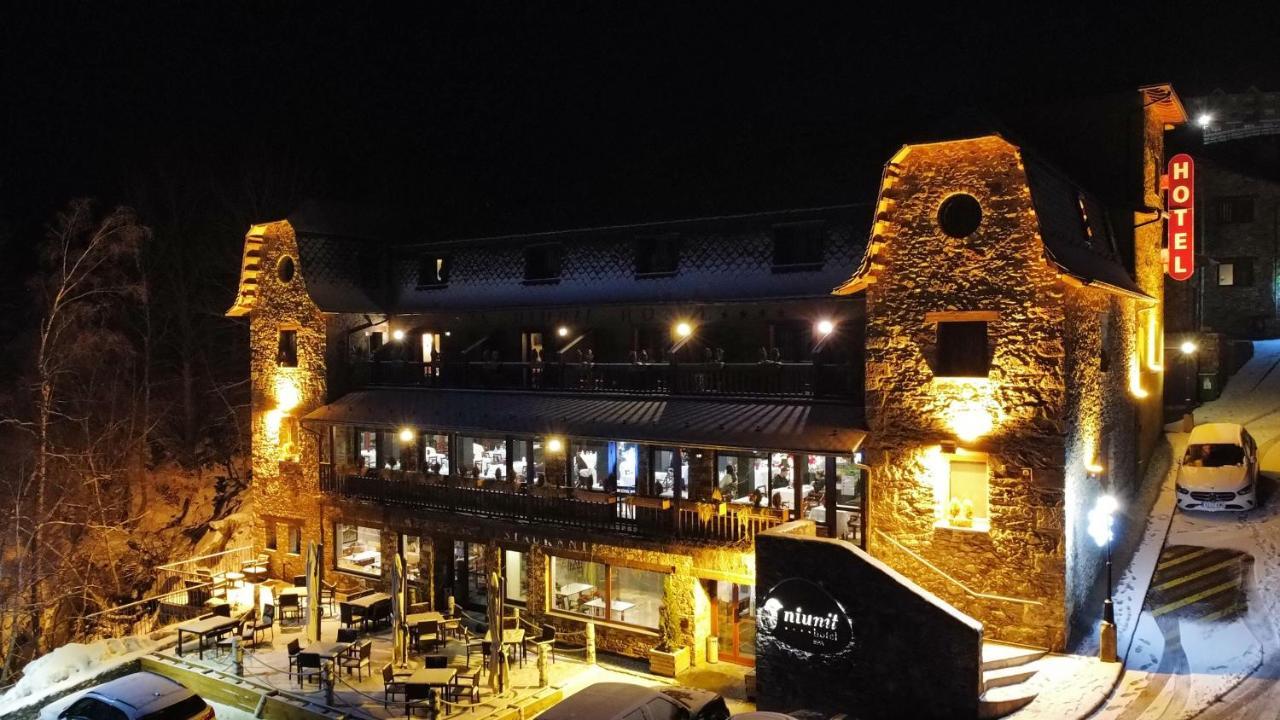 Hotel & Spa Niunit El Serrat Zewnętrze zdjęcie