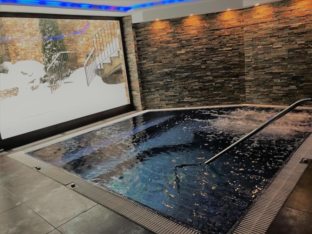Hotel & Spa Niunit El Serrat Zewnętrze zdjęcie