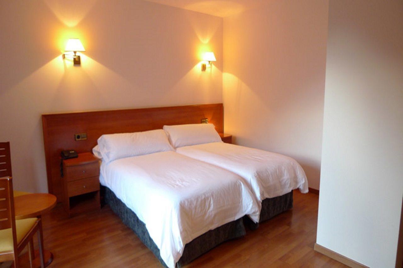 Hotel & Spa Niunit El Serrat Zewnętrze zdjęcie