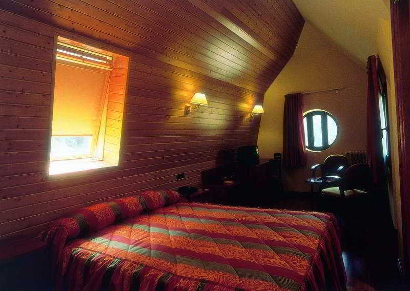 Hotel & Spa Niunit El Serrat Pokój zdjęcie